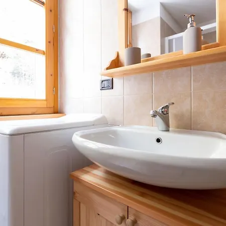 Santa Caterina Apartment *